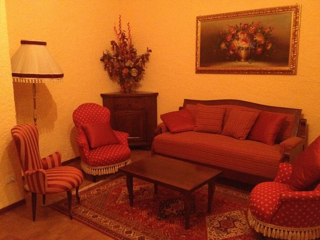 B&B La Dimora Del Capitano Фабриано Экстерьер фото
